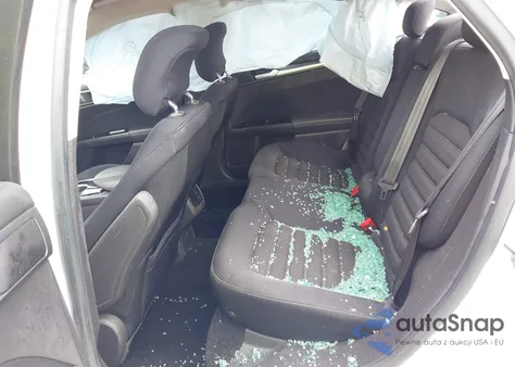 2013 Ford Fusion Se z USA, uszkodzony, nr VIN 3FA6P0H71DR234442